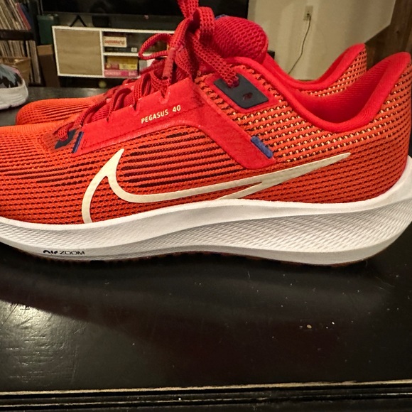 NWOT Men’s Nike running Pegasus 40 size 11 - Picture 4 of 7
